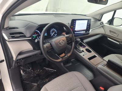 2024 Toyota Sienna LE 8 Passenger
