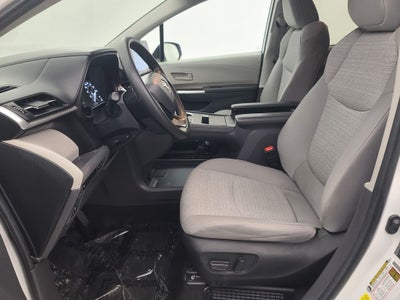 2024 Toyota Sienna LE 8 Passenger