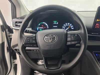 2024 Toyota Sienna LE 8 Passenger