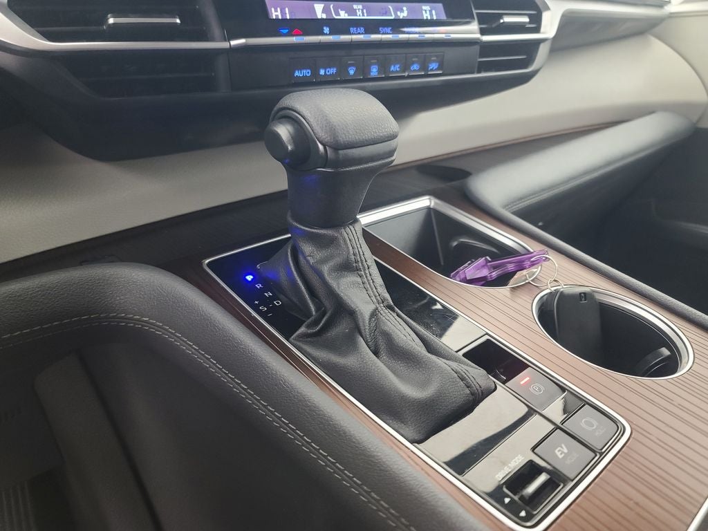 2024 Toyota Sienna LE 8 Passenger