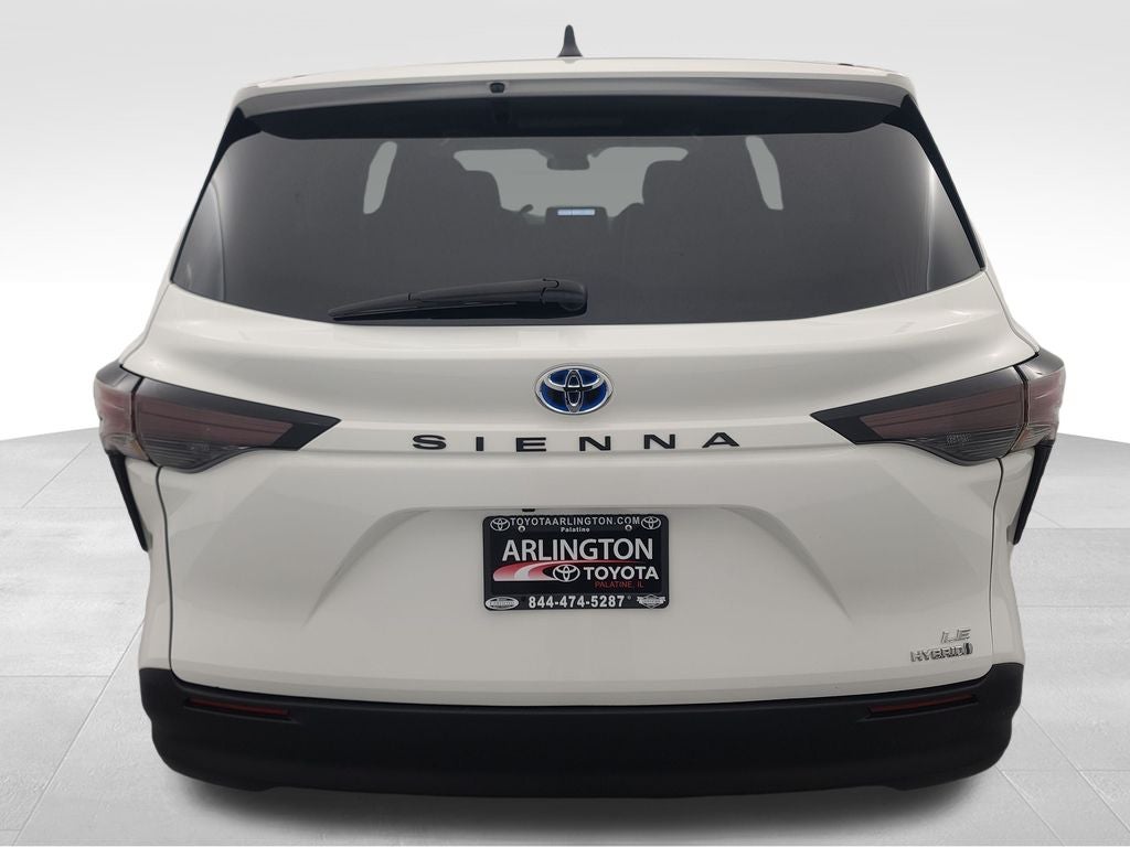 2024 Toyota Sienna LE 8 Passenger