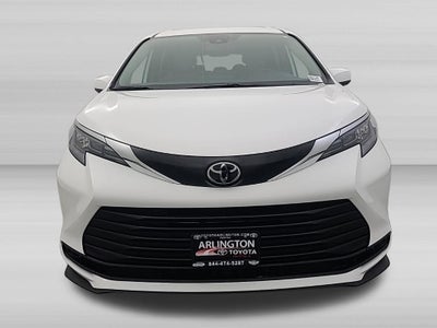 2026 Toyota Sienna LE 8 Passenger