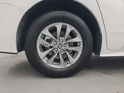 2026 Toyota Sienna LE 8 Passenger