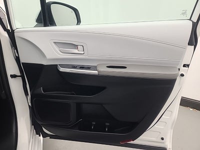 2026 Toyota Sienna LE 8 Passenger