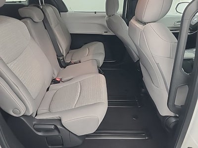 2026 Toyota Sienna LE 8 Passenger