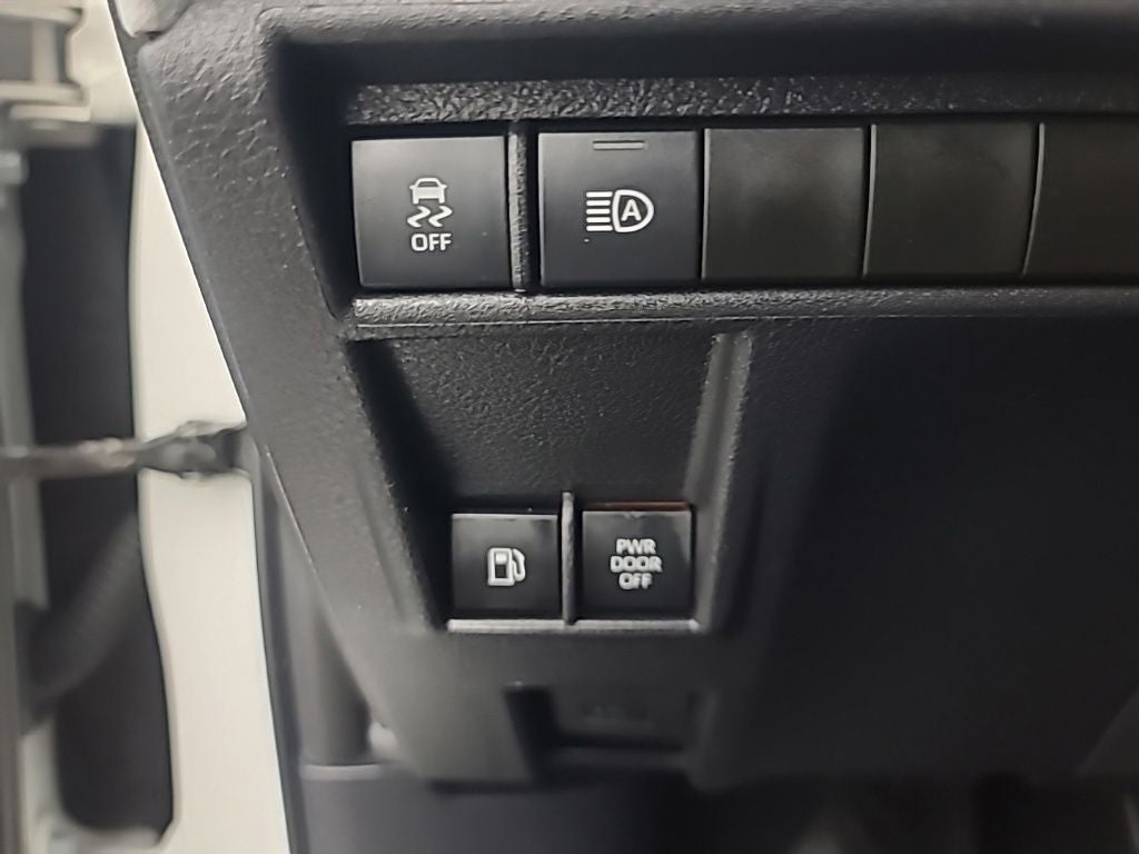 2026 Toyota Sienna LE 8 Passenger