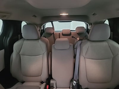 2025 Toyota Sienna LE 8 Passenger
