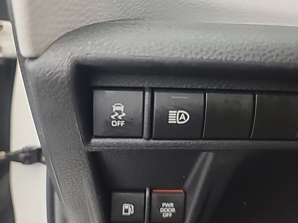 2025 Toyota Sienna LE 8 Passenger