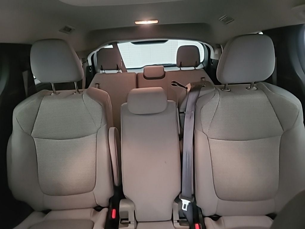 2025 Toyota Sienna LE 8 Passenger