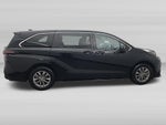 2025 Toyota Sienna LE 8 Passenger