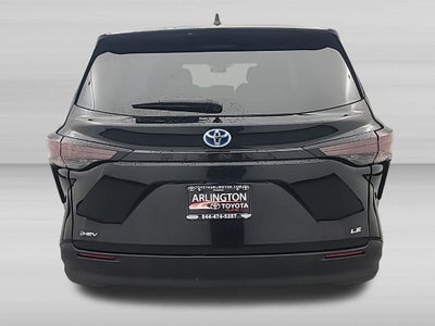 2025 Toyota Sienna LE 8 Passenger