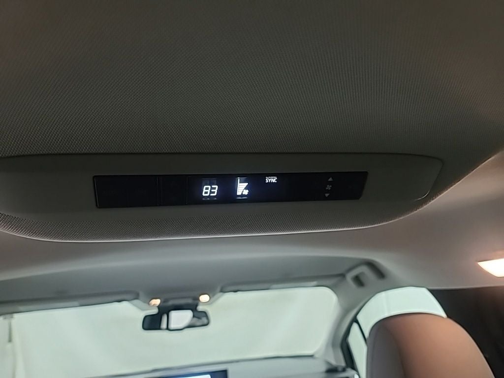 2026 Toyota Sienna LE 8 Passenger