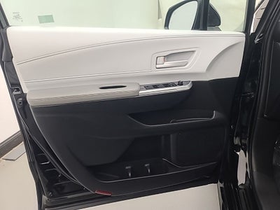 2026 Toyota Sienna LE 8 Passenger