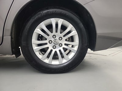 2015 Toyota Sienna L 7 Passenger