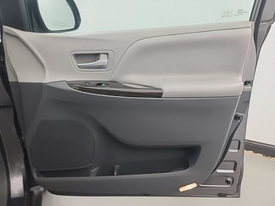 2015 Toyota Sienna L 7 Passenger