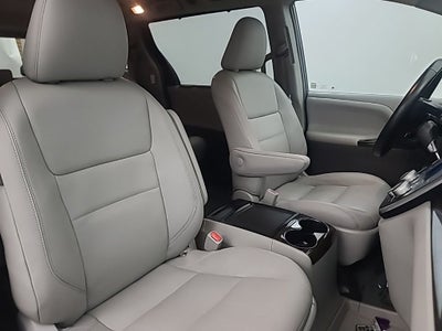 2015 Toyota Sienna L 7 Passenger