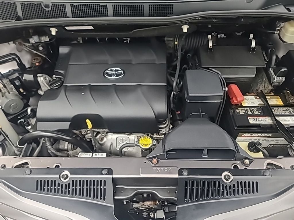 2015 Toyota Sienna L 7 Passenger