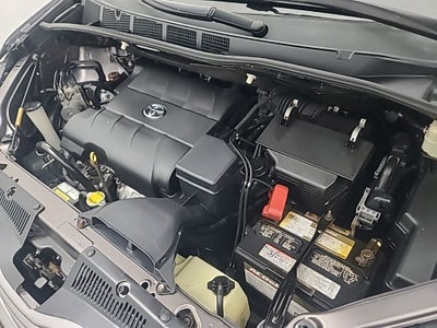 2015 Toyota Sienna L 7 Passenger