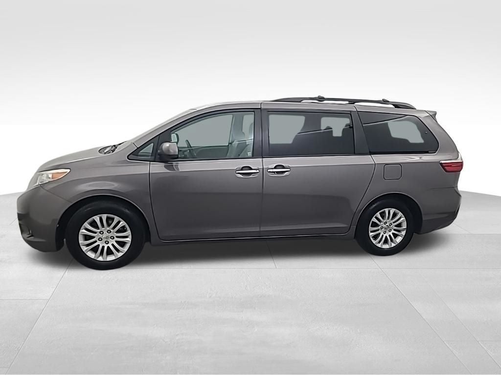 2015 Toyota Sienna L 7 Passenger