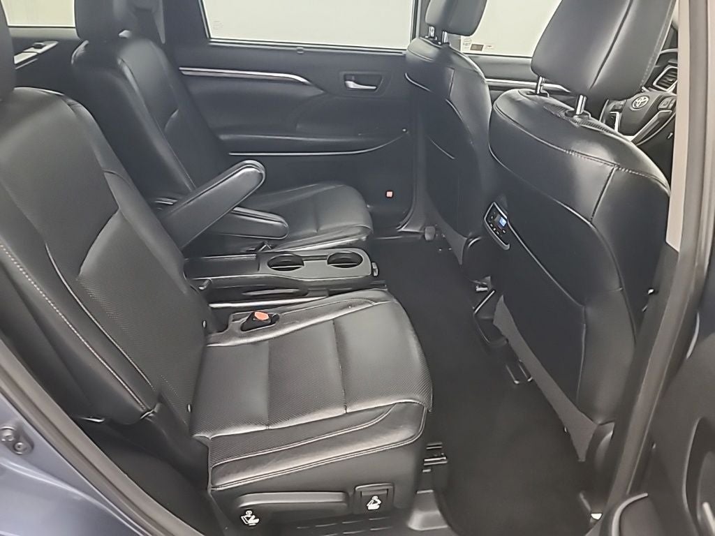 2014 Toyota HIGHLANDER Limited