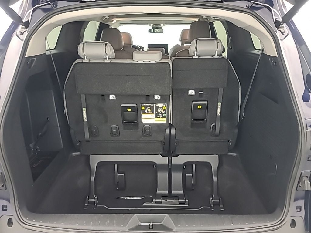 2025 Toyota Sienna XLE 8 Passenger