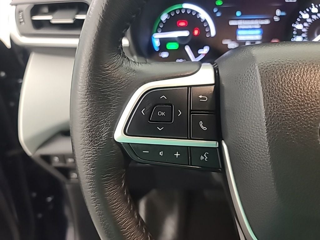 2025 Toyota Sienna XLE 8 Passenger