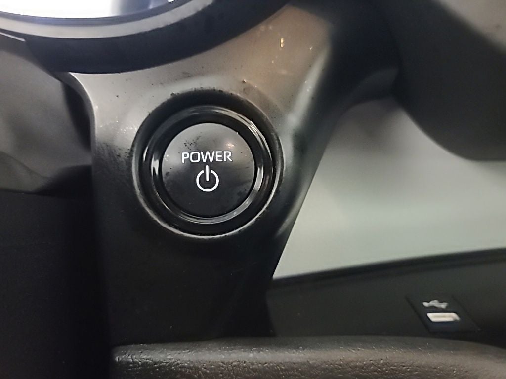 2025 Toyota Sienna XLE 8 Passenger