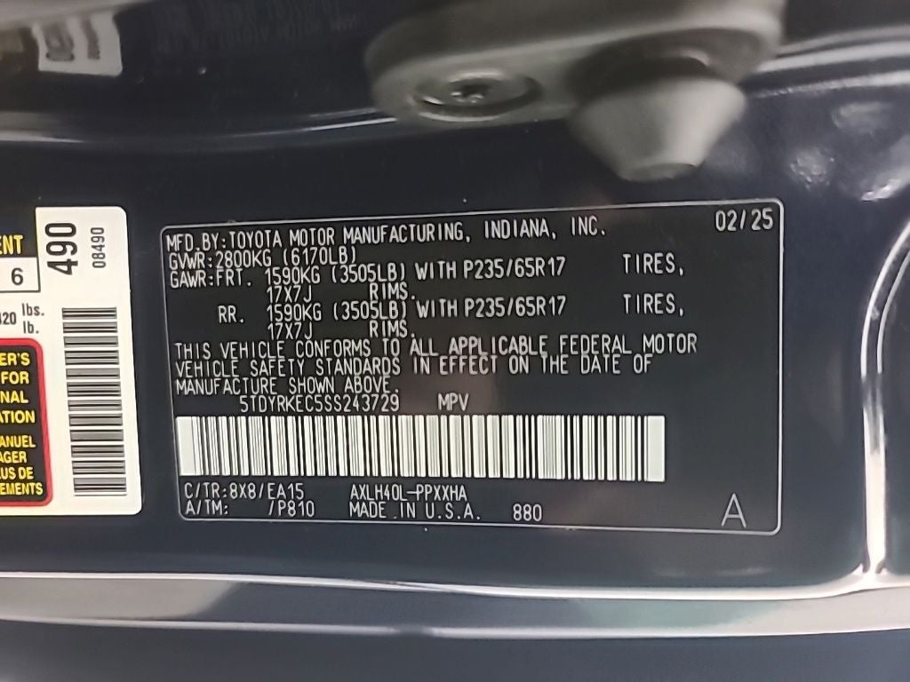 2025 Toyota Sienna XLE 8 Passenger