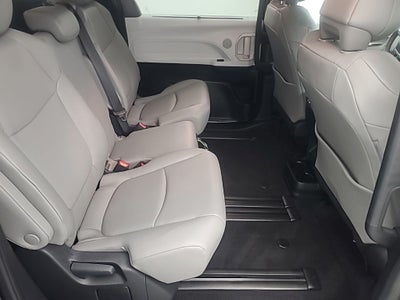 2026 Toyota Sienna XLE 8 Passenger