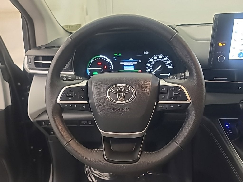 2026 Toyota Sienna XLE 8 Passenger