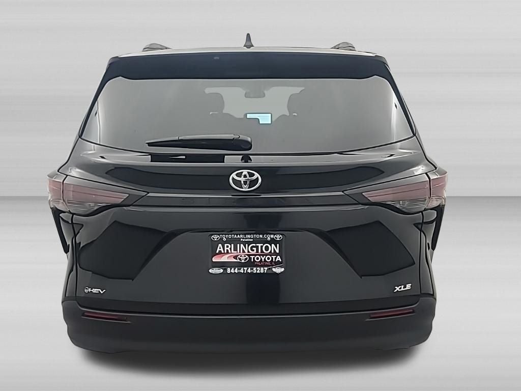 2026 Toyota Sienna XLE 8 Passenger