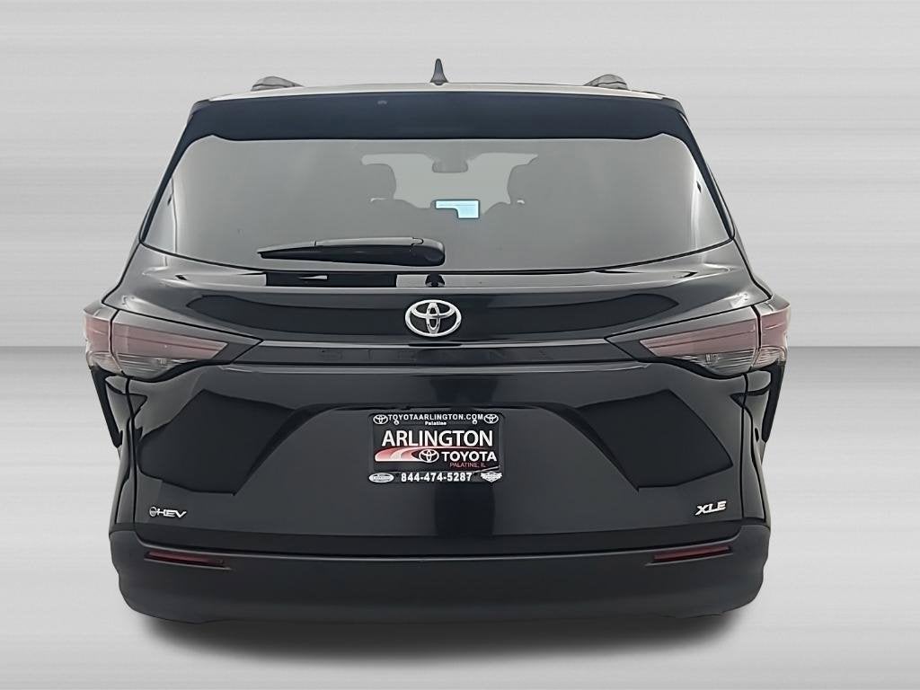 2026 Toyota Sienna XLE 8 Passenger
