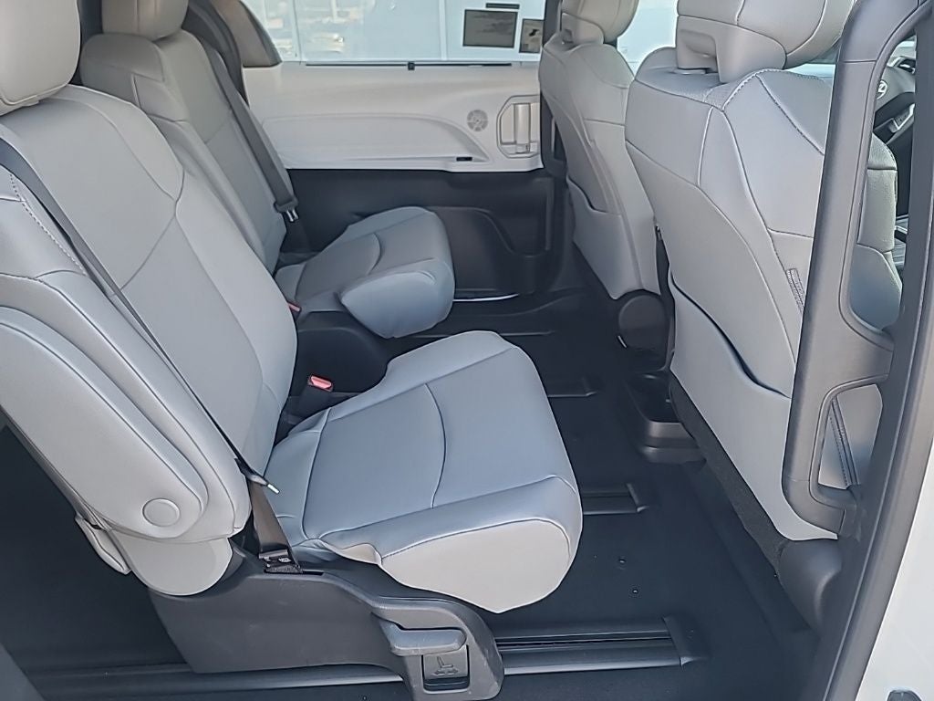 2026 Toyota Sienna XLE 7 Passenger