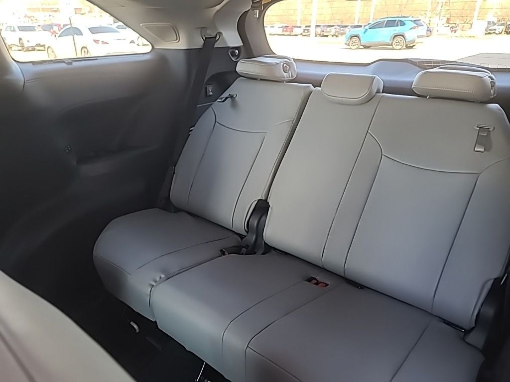 2026 Toyota Sienna XLE 7 Passenger