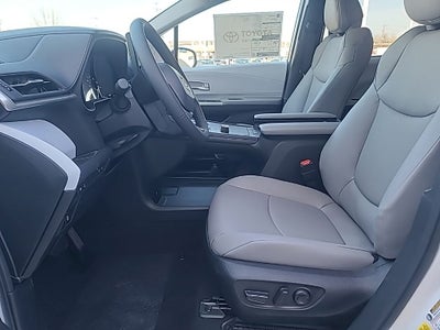 2026 Toyota Sienna XLE 7 Passenger