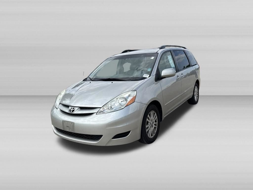 2008 Toyota SIENNA XLE