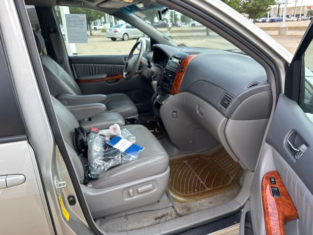 2008 Toyota SIENNA XLE