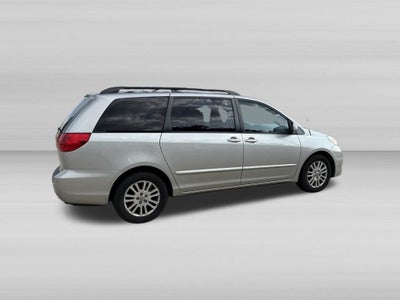 2008 Toyota SIENNA XLE