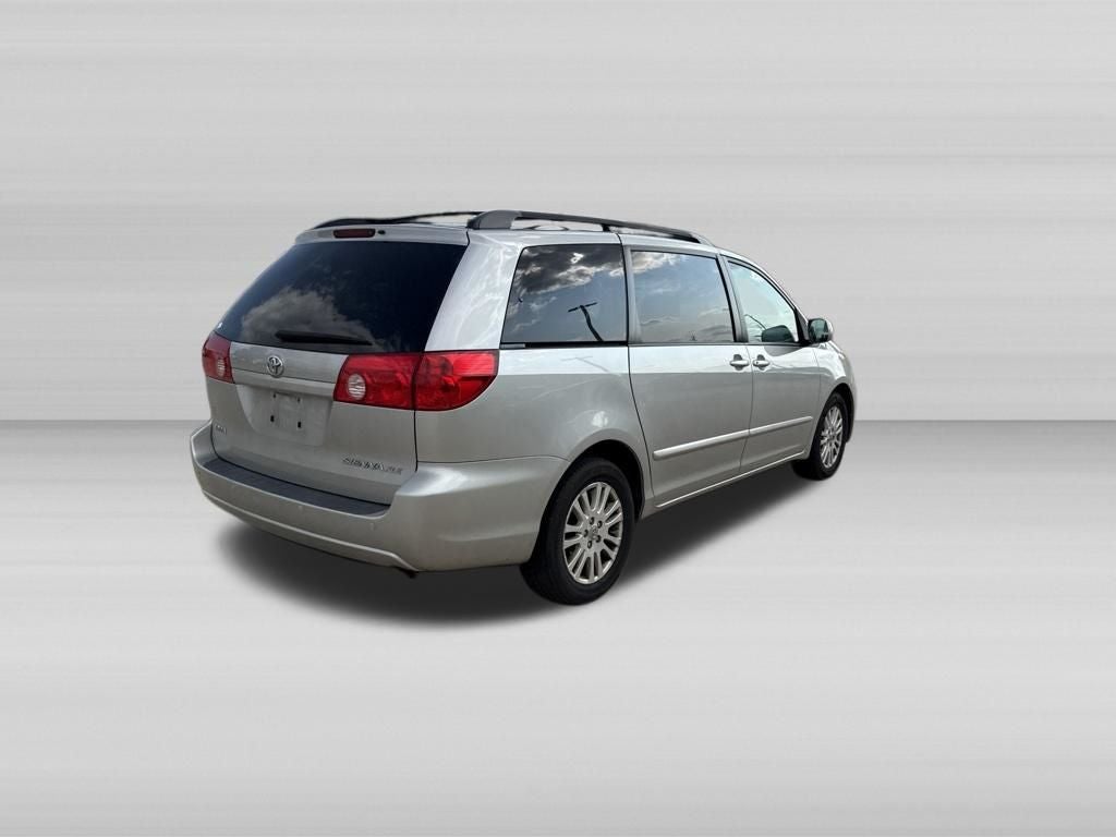 2008 Toyota SIENNA XLE