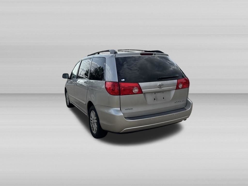 2008 Toyota SIENNA XLE