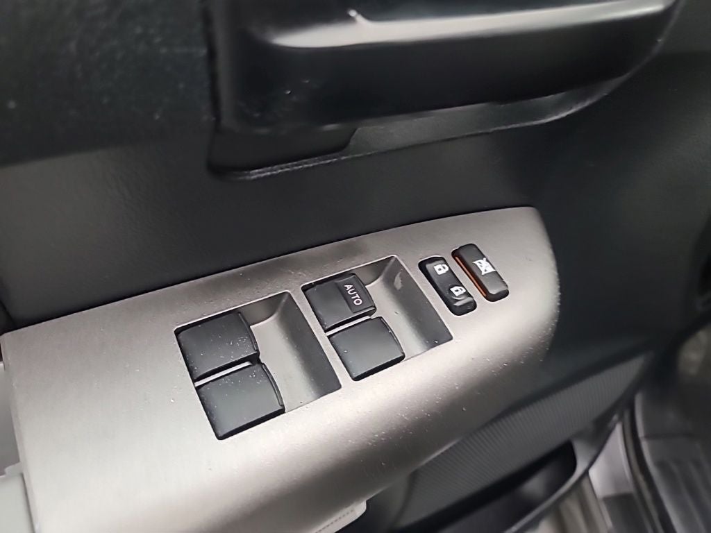 2012 Toyota TUNDRA 4X4 Base 4.6L V8