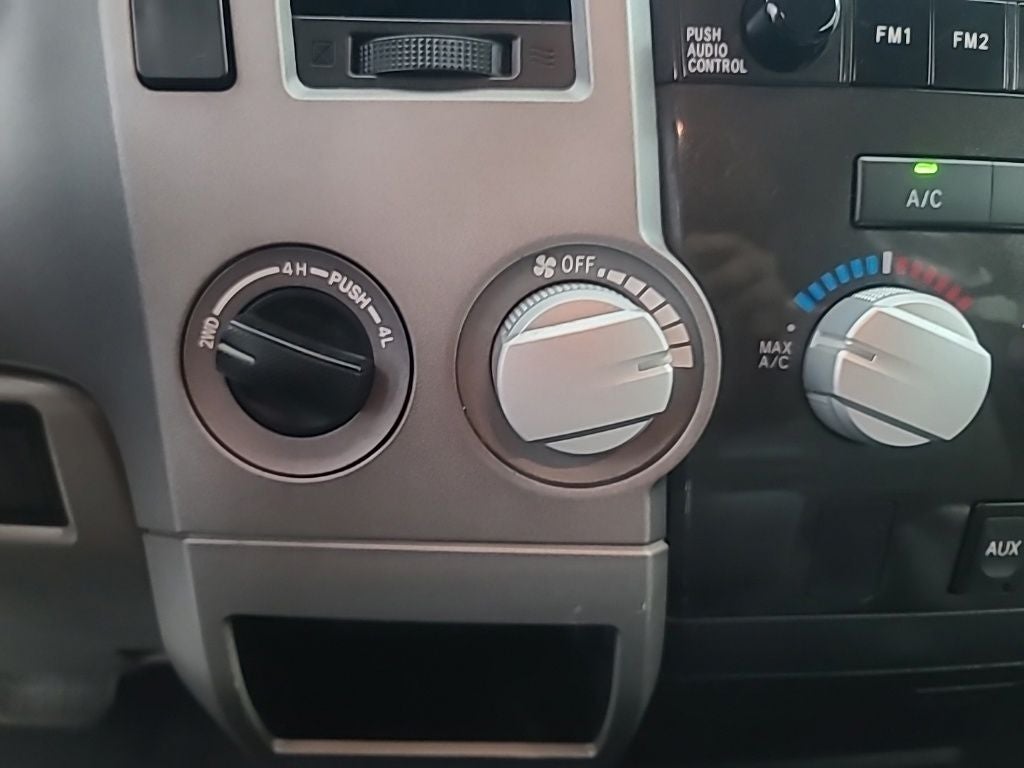 2012 Toyota TUNDRA 4X4 Base 4.6L V8