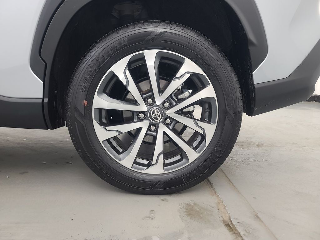 2025 Toyota Corolla Cross XLE