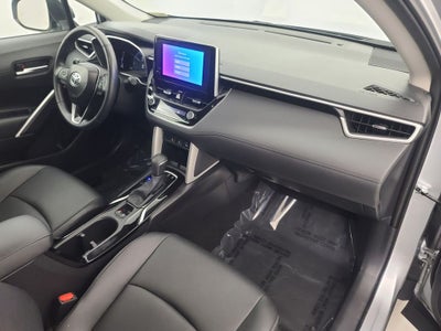 2025 Toyota Corolla Cross XLE