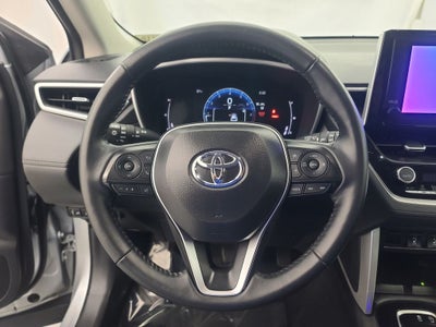 2025 Toyota Corolla Cross XLE