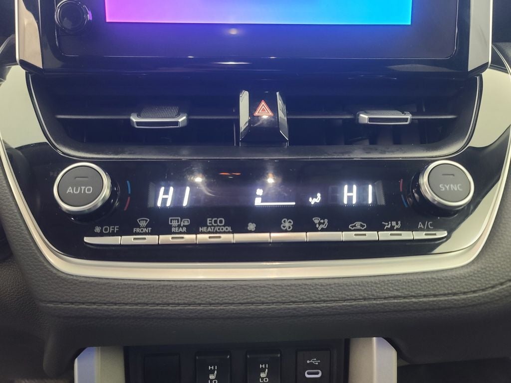 2025 Toyota Corolla Cross XLE