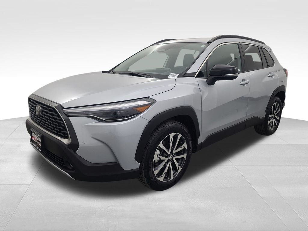 2025 Toyota Corolla Cross XLE