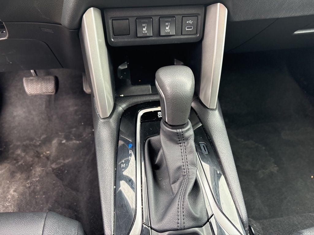 2025 Toyota Corolla Cross XLE