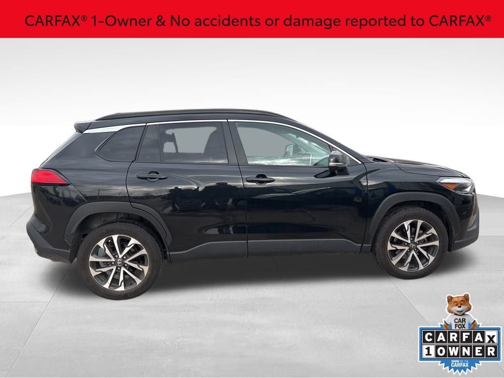 2025 Toyota Corolla Cross XLE