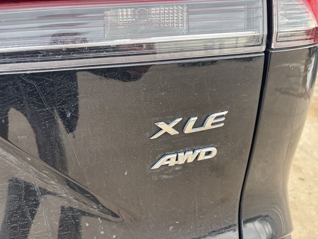 2025 Toyota Corolla Cross XLE